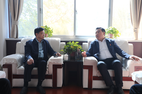 山西省河津市副市長(zhǎng)、公安局長(zhǎng)李回安深入企業(yè)開(kāi)展走訪(fǎng)調(diào)研